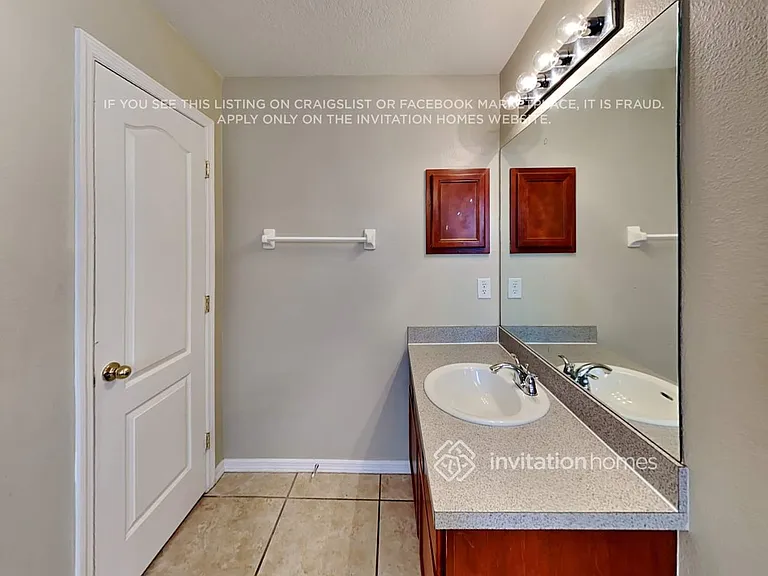 453 Peace Ct — Photo 16