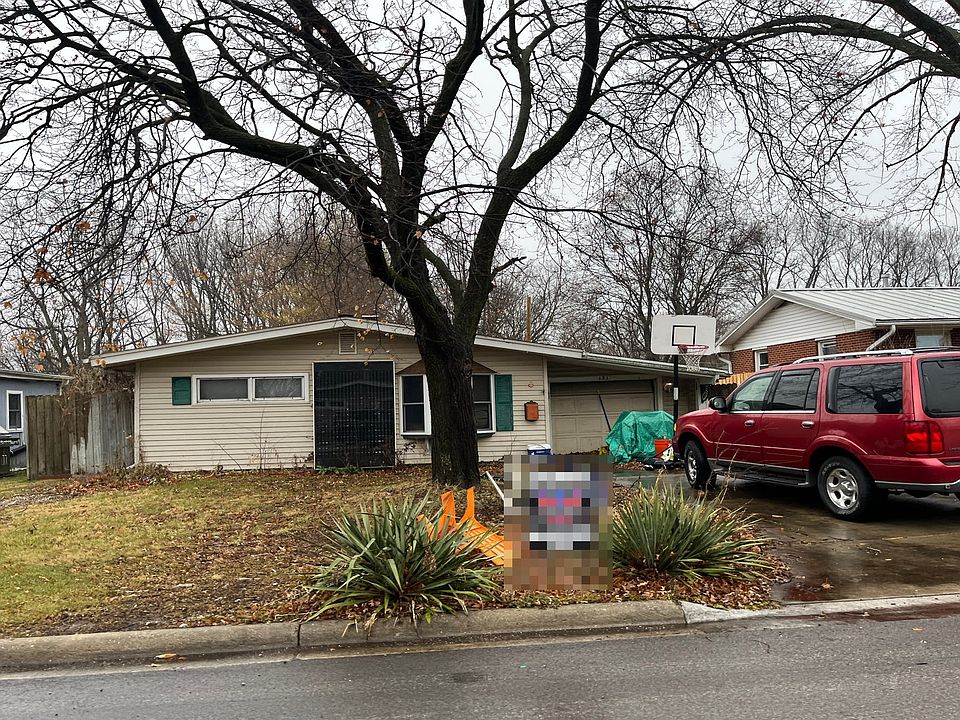 1st image of 121 Elm Ave