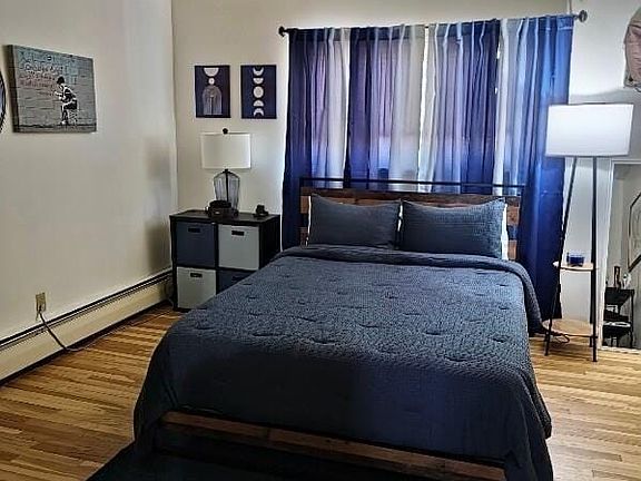 2nd image of 1112 Towne St #3