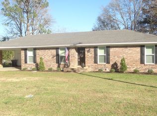 1316 Garden Ln, Corinth, MS 38834