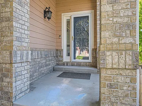 13956 E Bellewood Dr — Photo 2