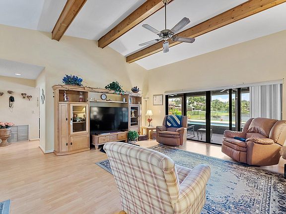 4th image of 10349 SW 49th Manor