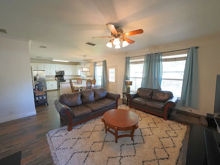 136 Earhart Ln — Photo 16