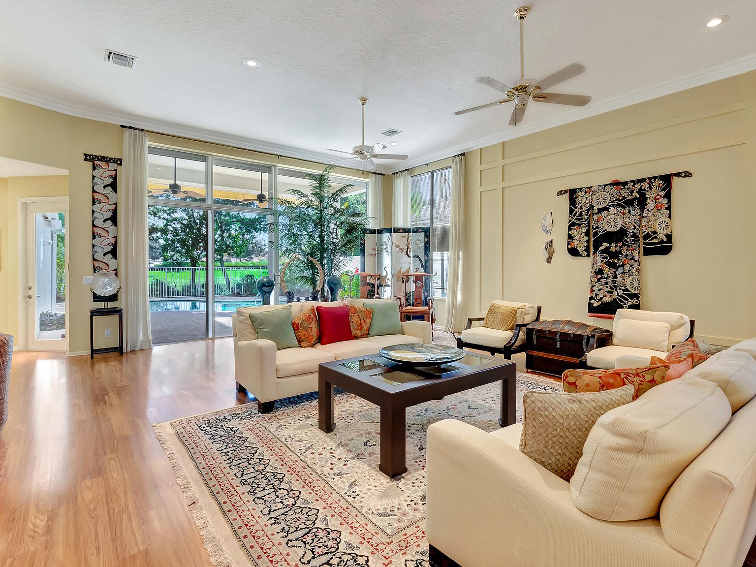 16173 Villa Vizcaya Pl