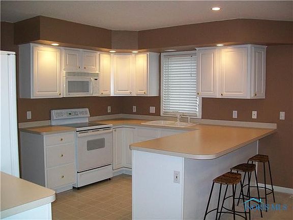 5th image of 4251 Waterbend Dr