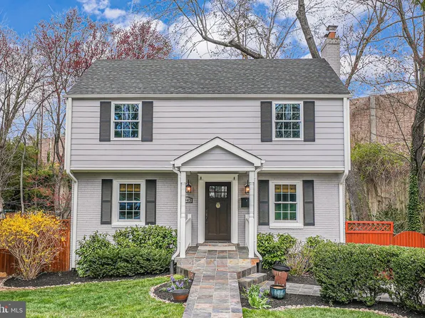 6943 28th St N, Arlington, VA 22213