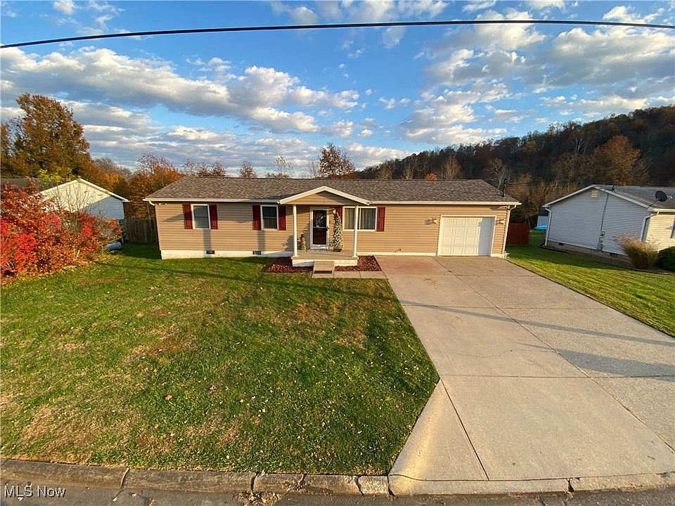 1st image of 433 Dickens Dr