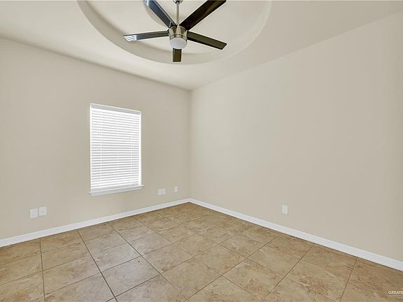 5th image of 1814 E Iowa Rd