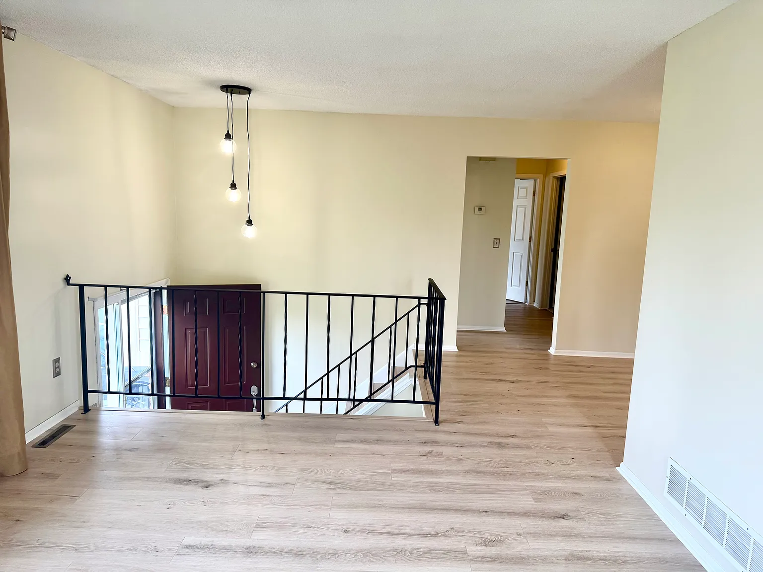 2 bed, 1450 sqft, $2,150 — Photo 3