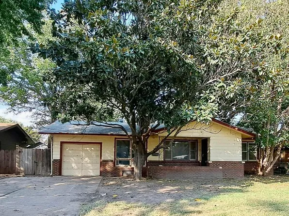 1800 E 53rd St S, Wichita, KS 67216