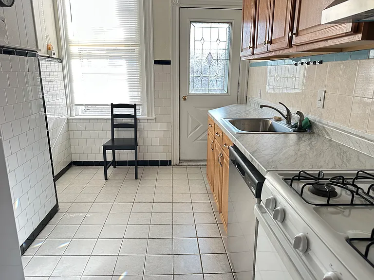 3 Linden St #B — Photo 7