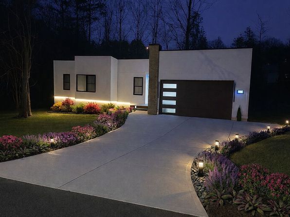 2520 27th Avenue Cir NE