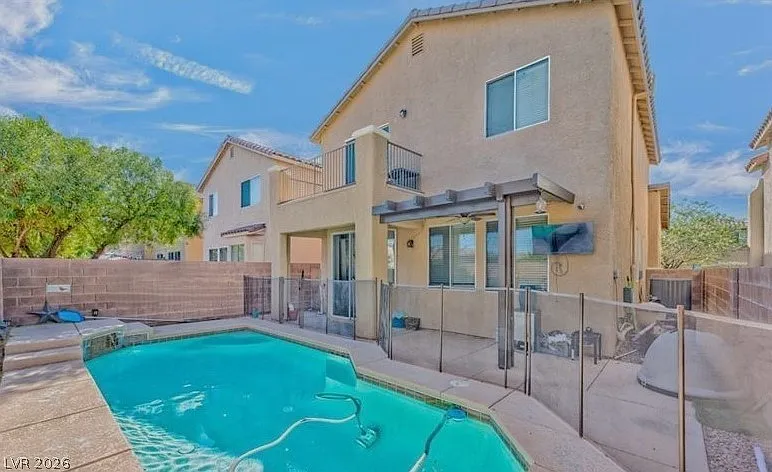 4 bed, 2.5 bath, 1829 sqft, $2,795 — Photo 2