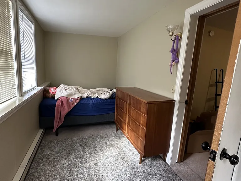 440 Summit Ave — Photo 11