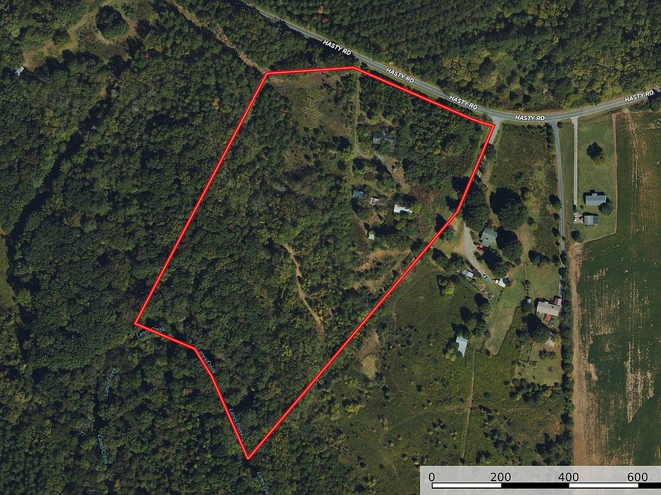 2nd image of 3112 Hasty Rd