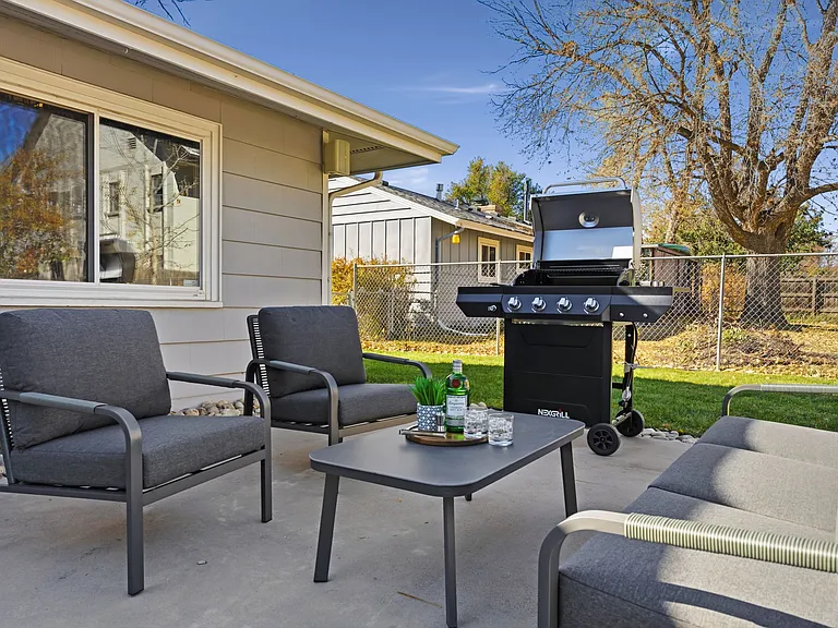 1004 Mantz Pl — Photo 30