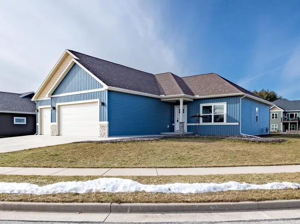 927 Pine Ridge STREET, Brownsville, WI 53006