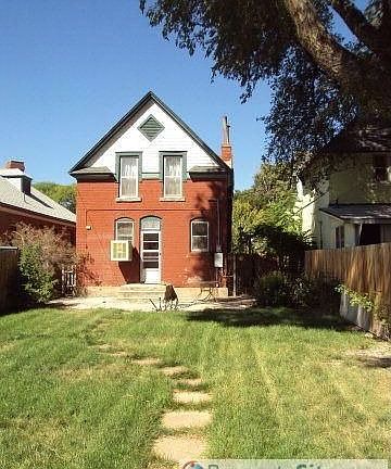 2nd image of 316 Michigan St
