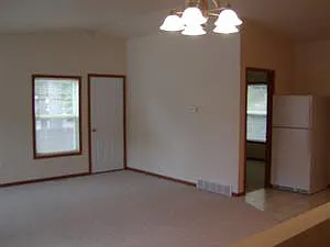 611 George St — Photo 3