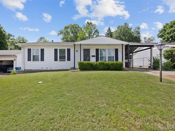 5345 Ville Angela Ln, Hazelwood, MO 63042