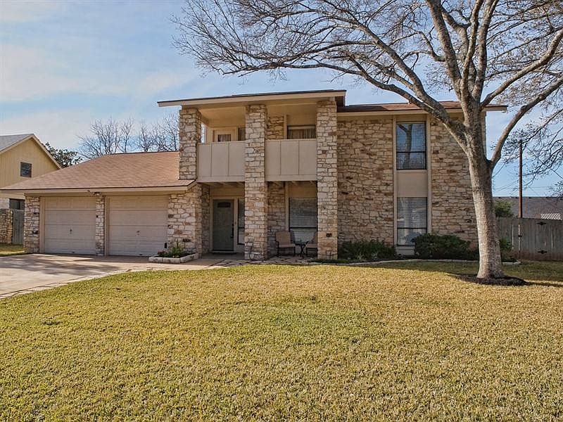 1st image of 1100 Bluff Dr