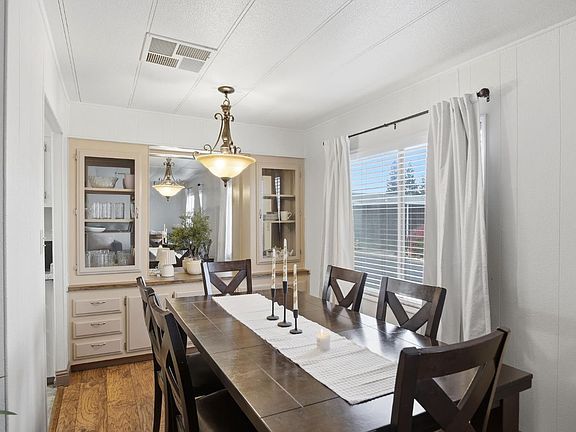 5th image of 3904 Moana Way #24