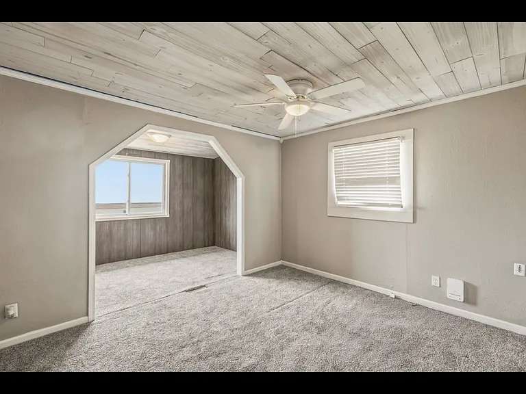1411 Delaware Ave — Photo 7