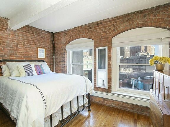 5th image of 10 Christopher St APT 4E