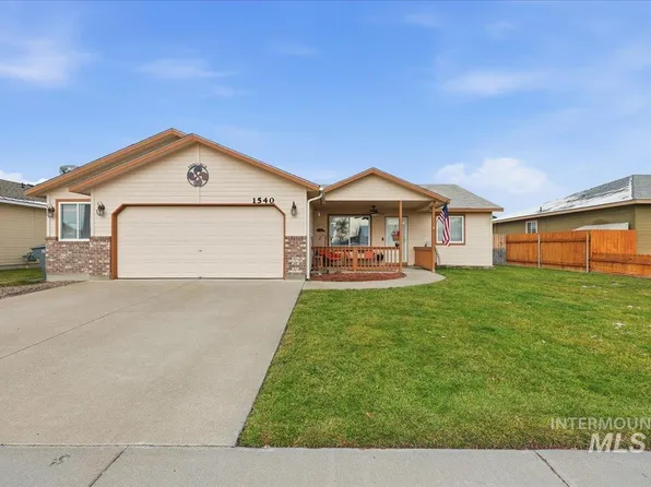 1540 Peregrine Dr, Mountain Home, ID 83647