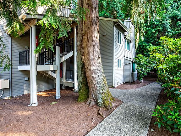 3rd image of 14607 NE 81st St