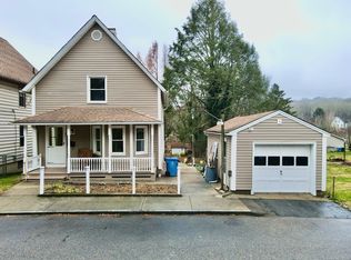 9 Daniel Street, Norwich, CT 06360