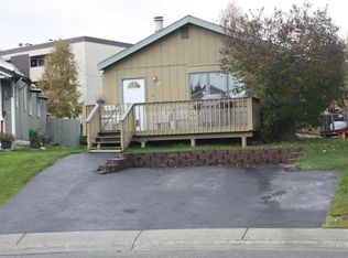 521 Izembek Cir, Anchorage, AK 99508