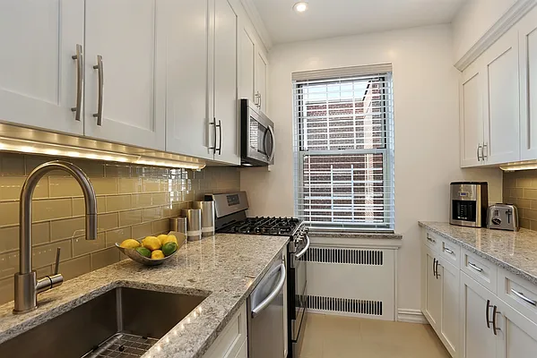 Sold by Corcoran | media 29