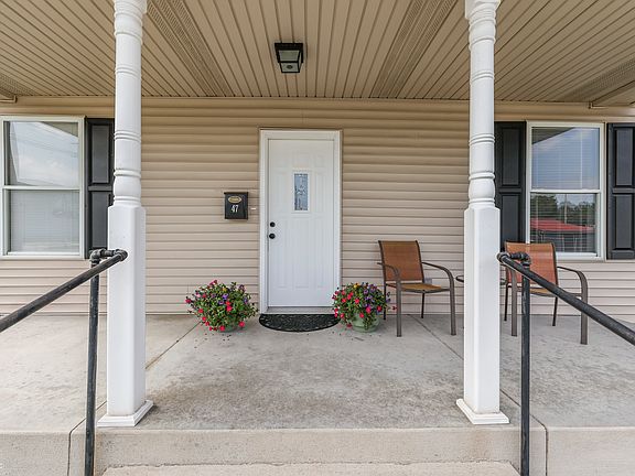 3rd image of 47 Walker St