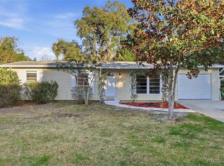 1045 N Fan Palm Point, Crystal River, FL 34429