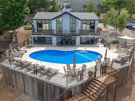 3rd image of 4897 Bridgepointe Dr Unit 311