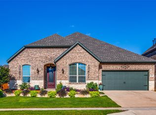 8701 Cloudyway Dr, Fort Worth, TX 76123