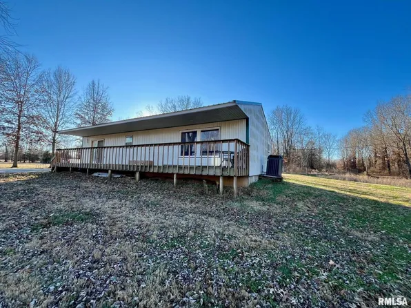 300 E Adams St, Hurst, IL 62949