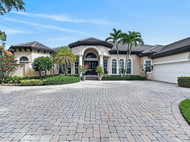 7517 Hawks Landing Dr — Photo 6