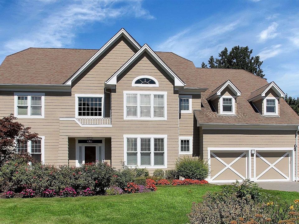 1st image of 28 Pembroke Drive #28