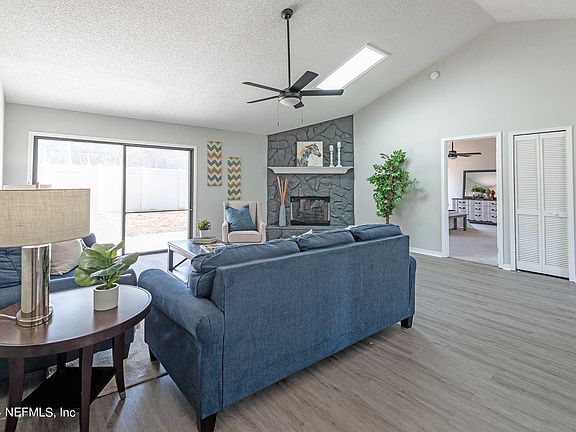 3rd image of 11362 SWEET CHERRY Lane S