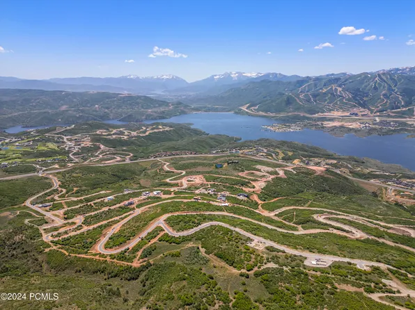 2335 E Golden Eagle Cir, Hideout, UT 84036