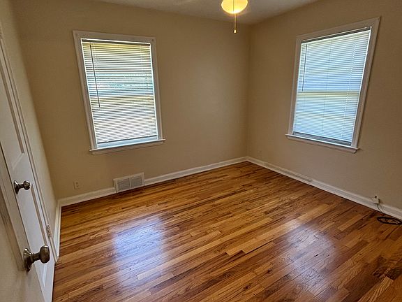 4th image of 3623 J St #B