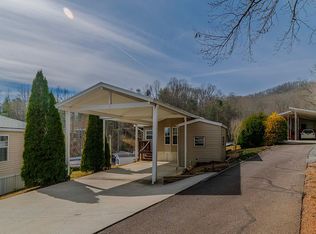 72 Longview Ln, Franklin, NC 28734