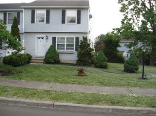 212 Fishkill Lndg, Beacon, NY