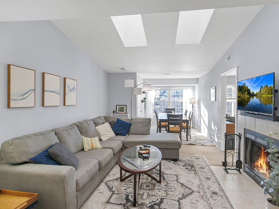 1st image of 1359 E Wyndham Cir APT 206