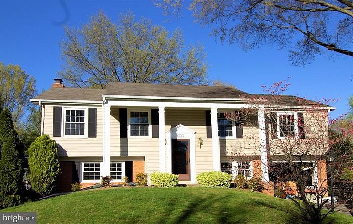 1st image of 7225 Wickford Dr