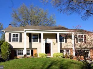 7225 Wickford Dr, Alexandria, VA 22315