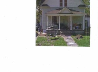 423 W 1st St, Chanute, KS 66720