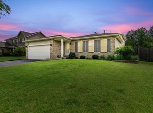 132 Chestnut Ln, Bolingbrook, IL 60490